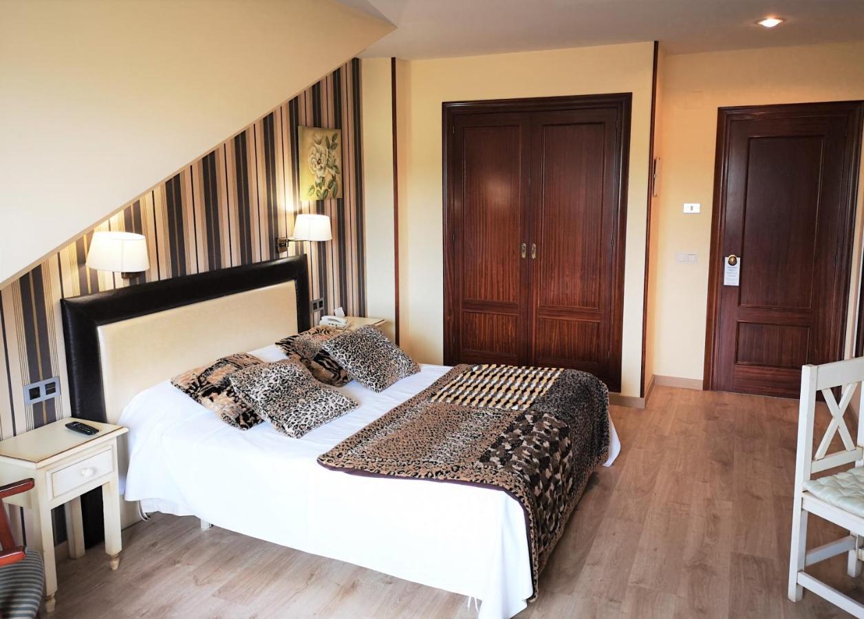 Hotel Y Casona El Carmen Perlora Extérieur photo