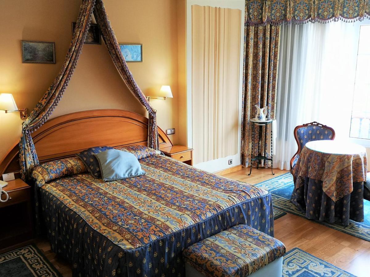Hotel Y Casona El Carmen Perlora Extérieur photo