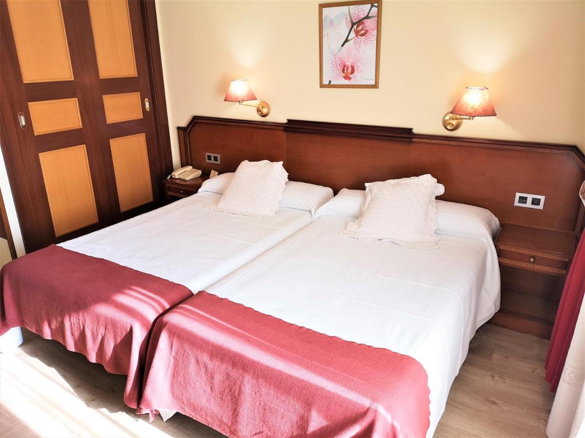 Hotel Y Casona El Carmen Perlora Extérieur photo