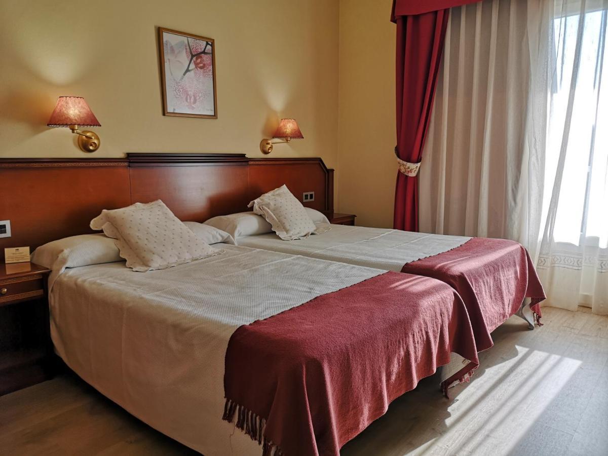 Hotel Y Casona El Carmen Perlora Extérieur photo